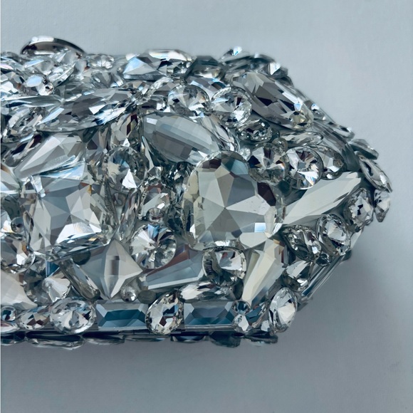CACHÉ | Crystal Clutch - Picture 10 of 12